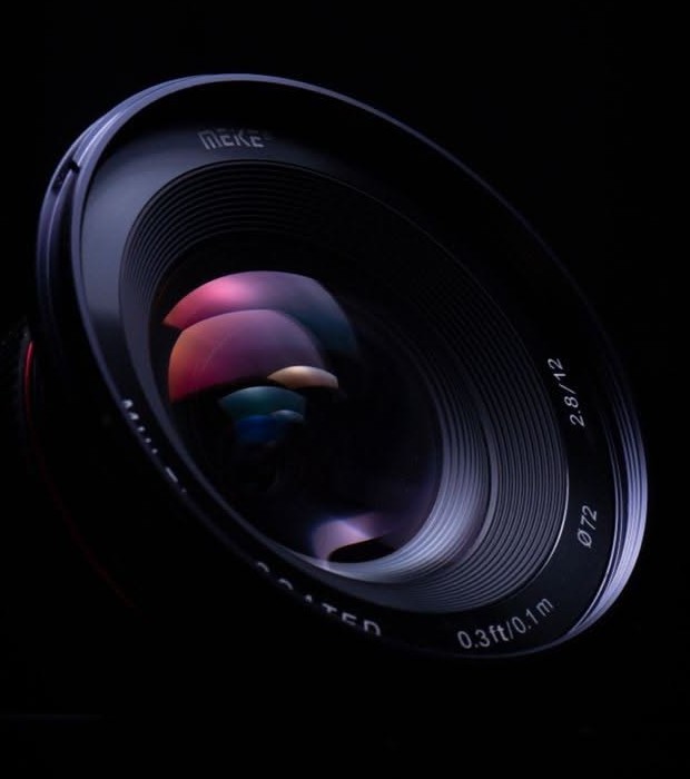 Obiettivo fotografico professionale in primo piano