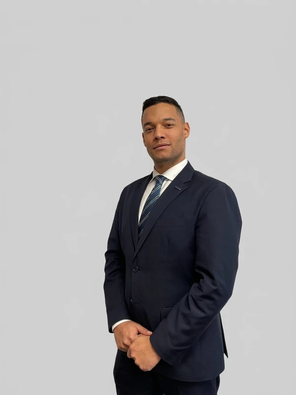 Davide Pieri, Titolare — Agente Senior