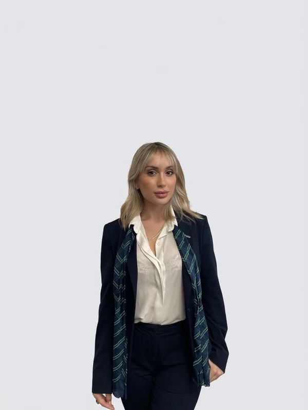 Dott.ssa Francesca Crescenzi, Titolare — Agente Immobiliare
